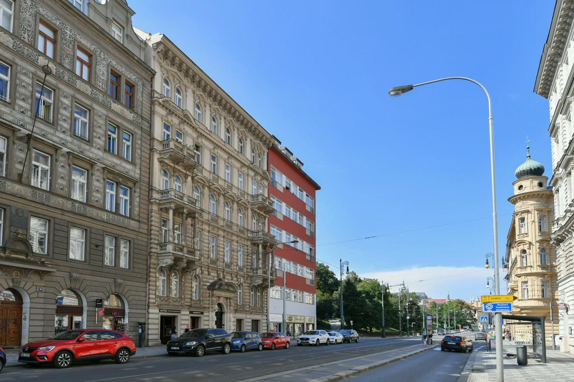 Wsp Petrin Garden Apartments Prag Exteriör bild